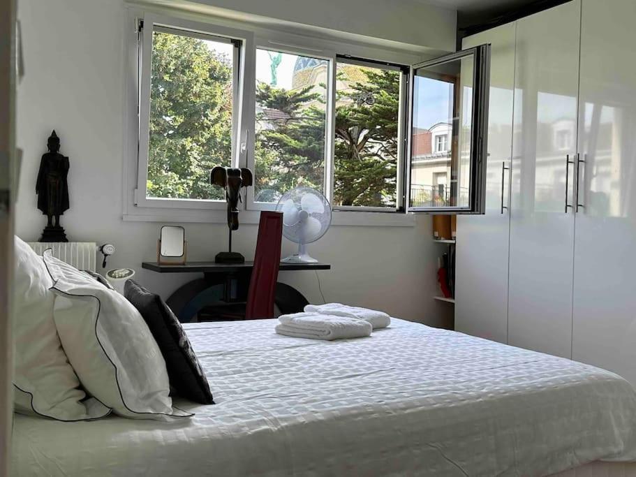 Private Bedrooms Near Eiffel Tower Parigi Esterno foto